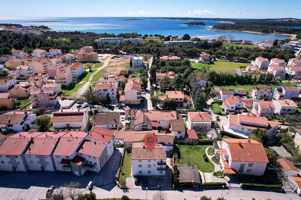 Apartmani Suhi Brod Медулин Екстериор снимка