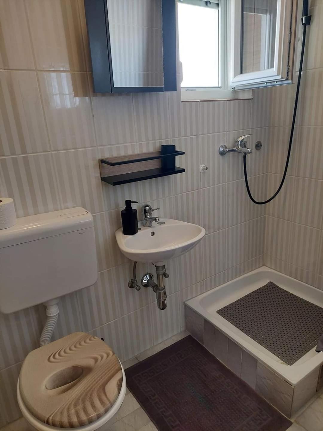 Apartmani Suhi Brod Медулин Екстериор снимка