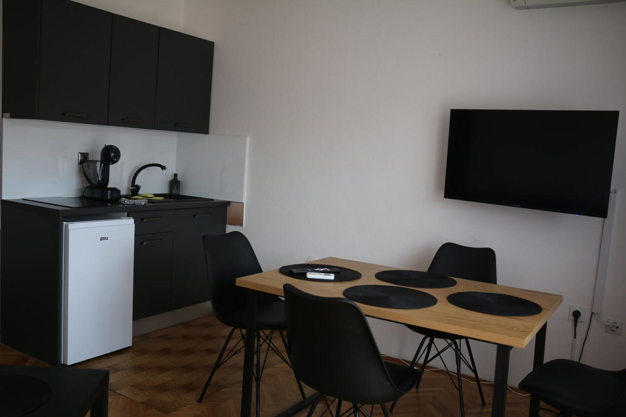 Apartmani Suhi Brod Медулин Екстериор снимка